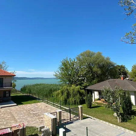 Kz Apartments Balatonboglar Apartmán